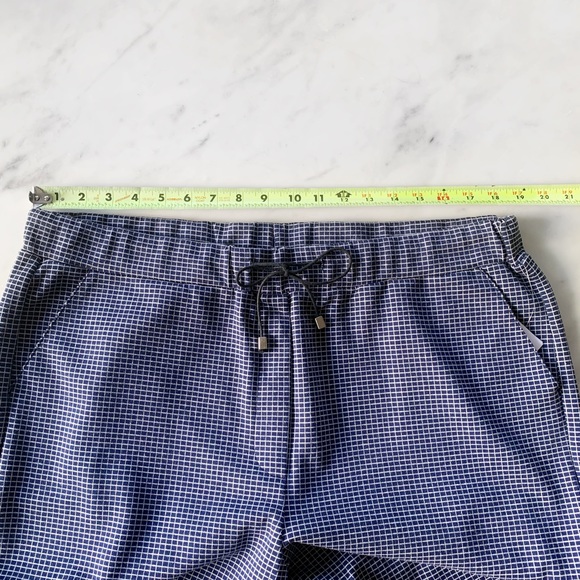 Cuffed tapered pants. - Picture 5 of 12